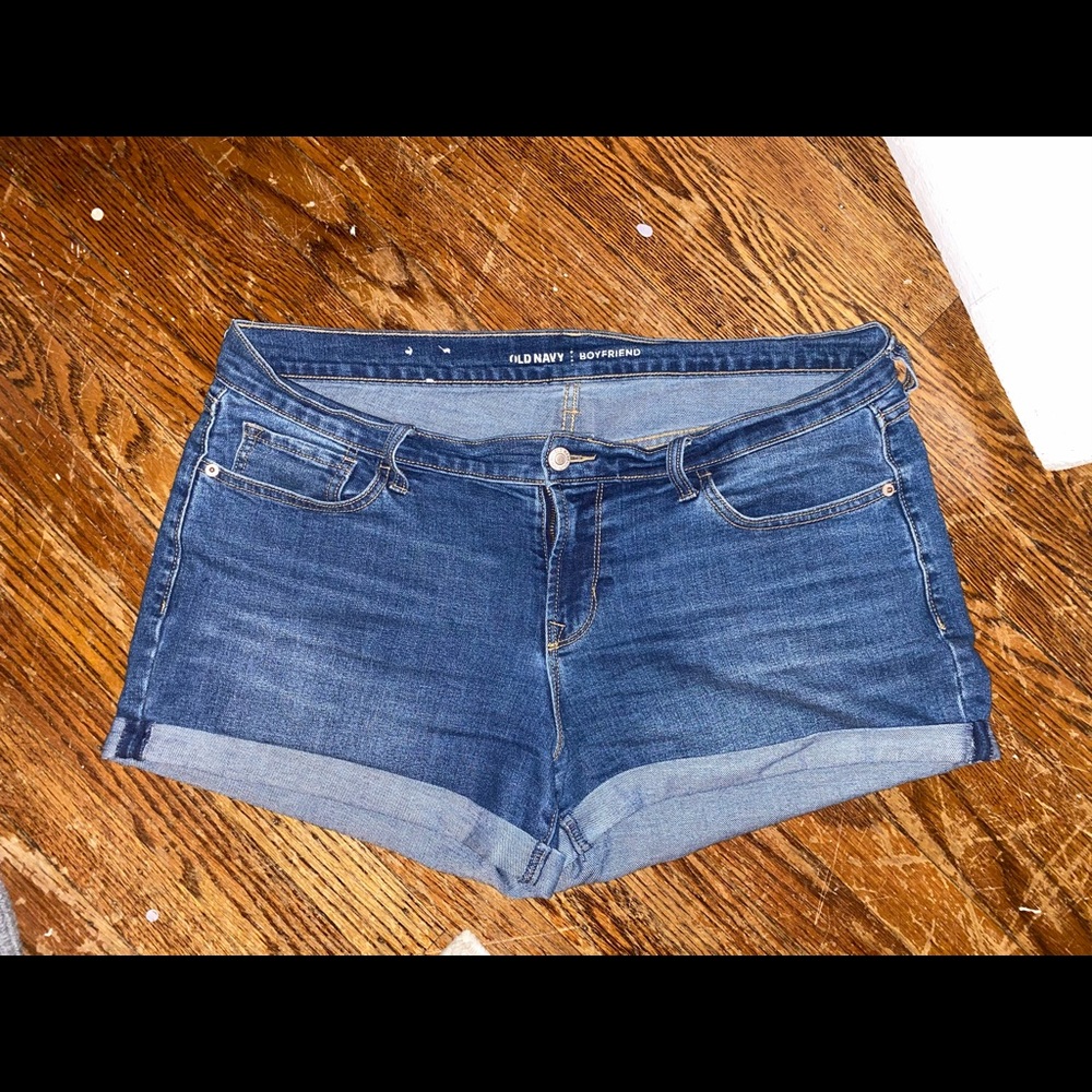 Old Navy — Boyfriend Jean Shorts